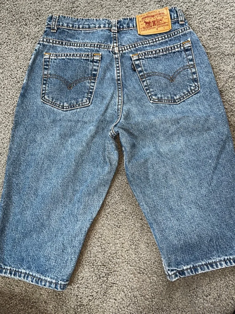 VTG 90's Levi's Knee Length Blue Denim 5 Pockets Jean Shorts Jorts Black Tab 7JR